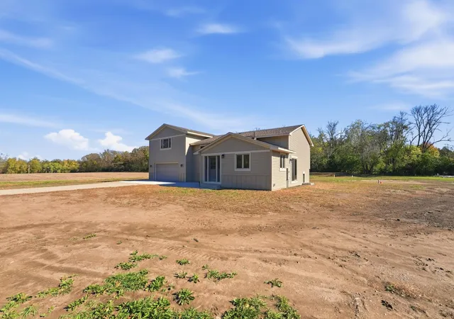Photo 4 of Single family home for sale at 16834 254th Avenue, Paynesville, MN 56362 | MLS# 7163629 | Listing updated on 2026-10-23