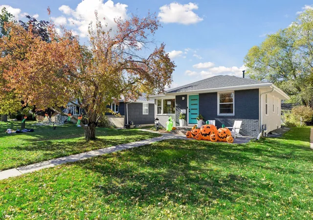 Photo 2 of Single family home for sale at 5720 Russell Ave S, Minneapolis, MN 55410 | MLS# 7163634 | Listing updated on 2026-10-23