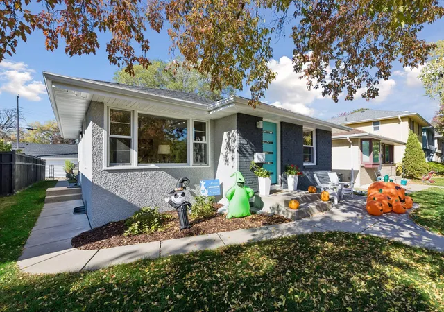 Photo 3 of Single family home for sale at 5720 Russell Ave S, Minneapolis, MN 55410 | MLS# 7163634 | Listing updated on 2026-10-23