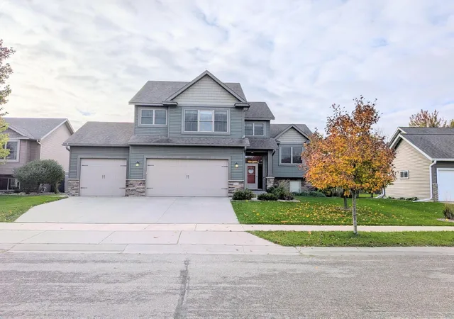 Single family home for sale at 1834 Gemini Dr SW, Rochester, MN 55902 | MLS# 7163635