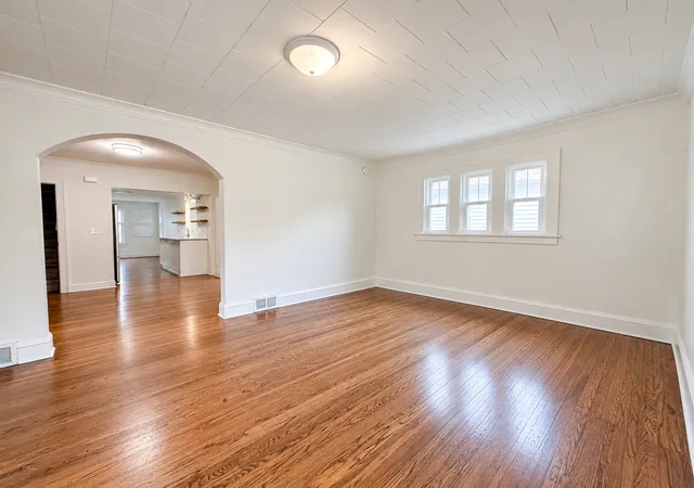 Photo 4 of Single family home for sale at 913 1st Street NW, Rochester, MN 55901 | MLS# 7163644 | Listing updated on 2026-10-24