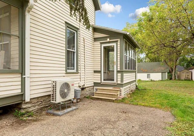 Photo 2 of Single family home for sale at 222 Phelps St, Owatonna, MN 55060 | MLS# 7163654 | Listing updated on 2026-10-24