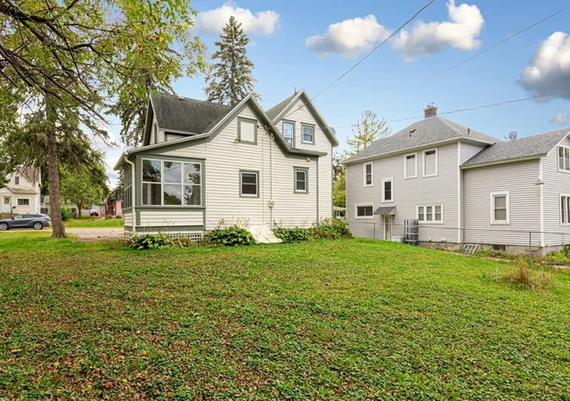 Photo 4 of Single family home for sale at 222 Phelps St, Owatonna, MN 55060 | MLS# 7163654 | Listing updated on 2026-10-24