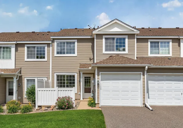 Photo 2 of Single family home for sale at 337 Leeward Trl, Saint Paul, MN 55129 | MLS# 7163662 | Listing updated on 2026-10-23