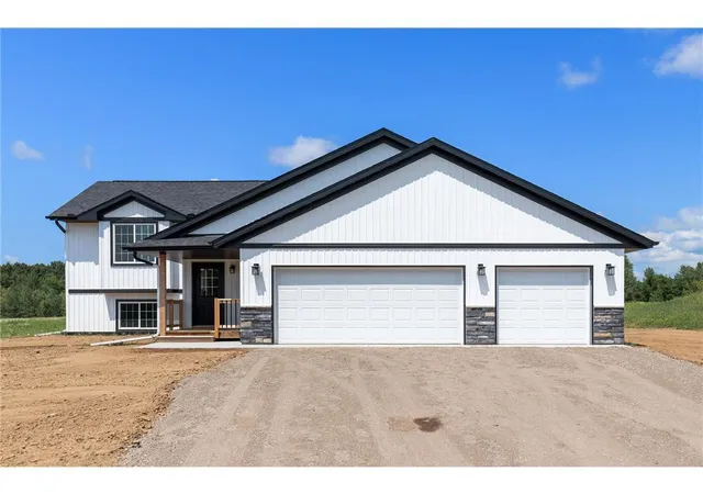 Single family home for sale at 31930 Tucker St NE, Cambridge, MN 55008 | MLS# 7163671