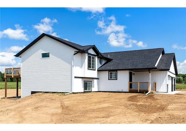 Photo 2 of Single family home for sale at 31930 Tucker St NE, Cambridge, MN 55008 | MLS# 7163671 | Listing updated on 2026-10-23