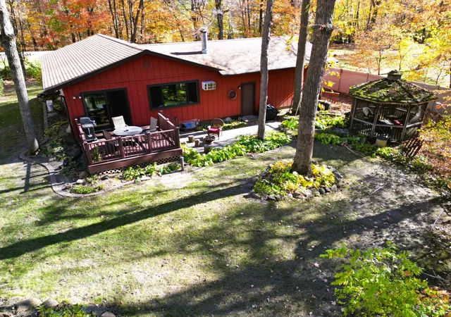 Photo 3 of Single family home for sale at 5134 County Rd 11 Nw, Alexandria, MN 56308 | MLS# 7163673 | Listing updated on 2026-10-23