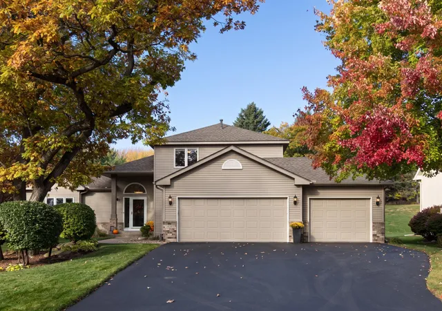 Single family home for sale at 16265 Kenworth Ct, Lakeville, MN 55044 | MLS# 7163699