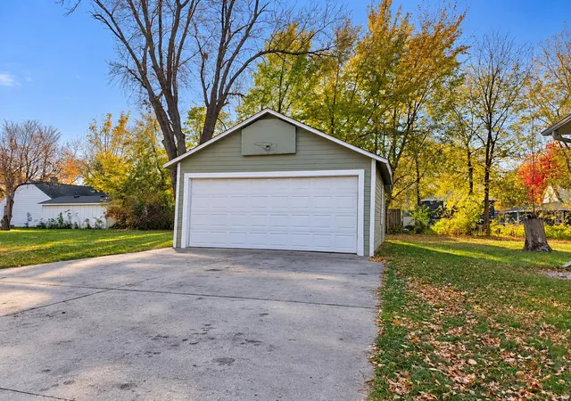 Photo 3 of Single family home for sale at 714 9th Street Sw, Willmar, MN 56201 | MLS# 7163701 | Listing updated on 2026-10-23