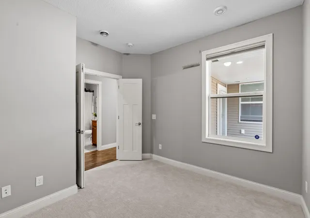 Photo 3 of Single family home for sale at 620 Liberty Way, Saint Paul, MN 55127 | MLS# 7163709 | Listing updated on 2026-10-23