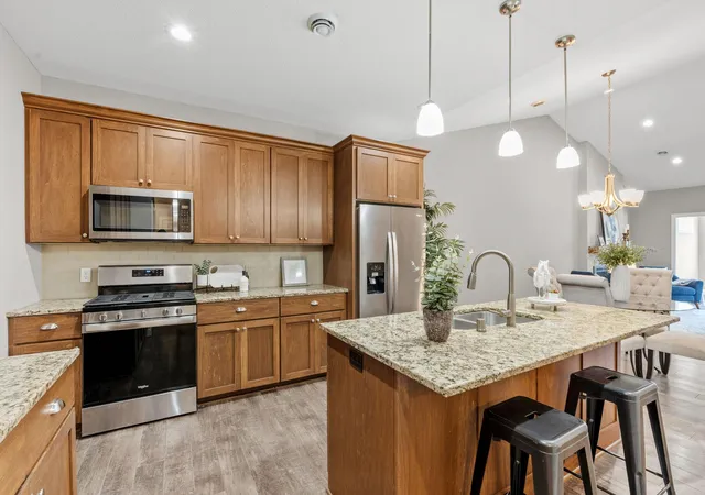 Photo 4 of Single family home for sale at 620 Liberty Way, Saint Paul, MN 55127 | MLS# 7163709 | Listing updated on 2026-10-23