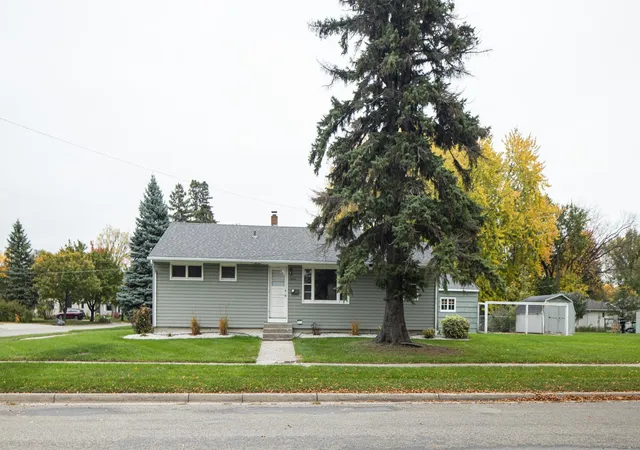 Photo 1 of Single family home for sale at 1604 3rd Street S, Moorhead, MN 56560 | MLS# 7163745 | Listing updated on 2026-10-23