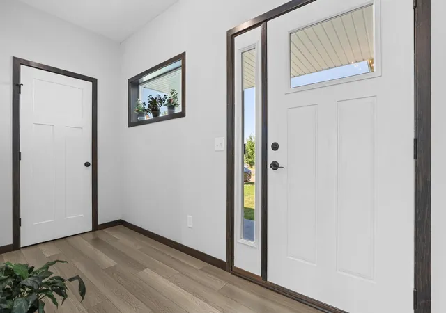 Photo 3 of Single family home for sale at 1024 Bellaire Blvd Nw, Isanti, MN 55040 | MLS# 7163753 | Listing updated on 2026-10-23