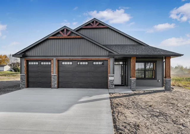 Photo 1 of Single family home for sale at 713 David Way, Isanti, MN 55040 | MLS# 7163756 | Listing updated on 2026-10-23