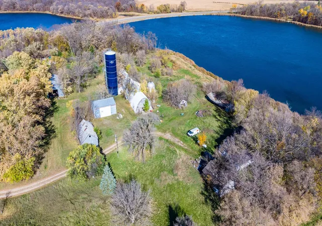 Photo 4 of Sale Pending at 39134 County Hwy 34, Perham, MN 56573 | MLS# 7163757 | Listing updated on 2026-10-23