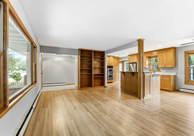 Photo 2 of Single family home for sale at 1866 Shryer Ave W, Saint Paul, MN 55113 | MLS# 7163776 | Listing updated on 2026-10-23