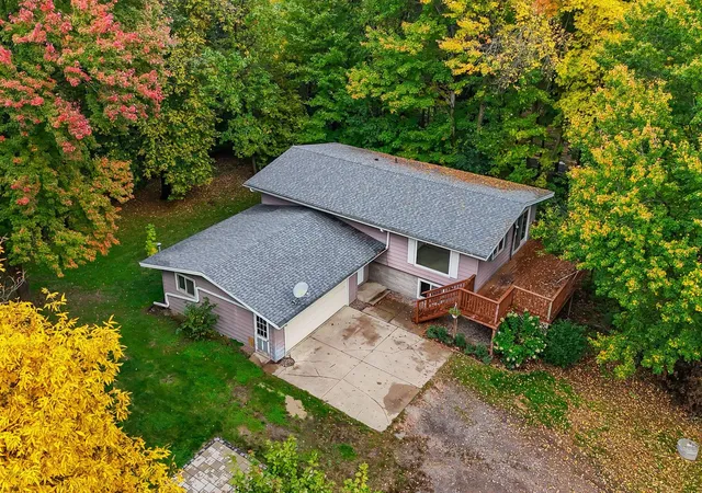 Photo 2 of Single family home for sale at 1130 Birchwood Ln, Amery, WI 54001 | MLS# 7163799 | Listing updated on 2026-10-22