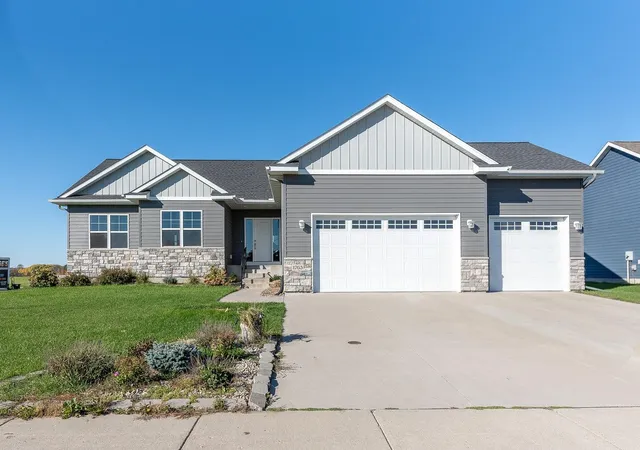 Photo 2 of Single family home for sale at 1763 Raymond Dr, North Mankato, MN 56003 | MLS# 7163804 | Listing updated on 2026-10-23