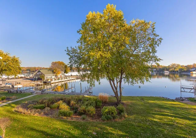 Photo 2 of Condo for sale at 21957 Minnetonka Blvd #17, Excelsior, MN 55331 | MLS# 7163813 | Listing updated on 2026-10-22