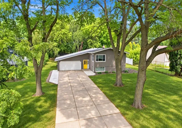 Photo 1 of Single family home for sale at 933 Is Lake Ave, Saint Paul, MN 55126 | MLS# 7163820 | Listing updated on 2026-10-29