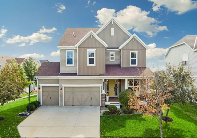 Photo 1 of Single family home for sale at 11645 Wagon Wheel Curv, Saint Paul, MN 55129 | MLS# 7163910 | Listing updated on 2026-10-23