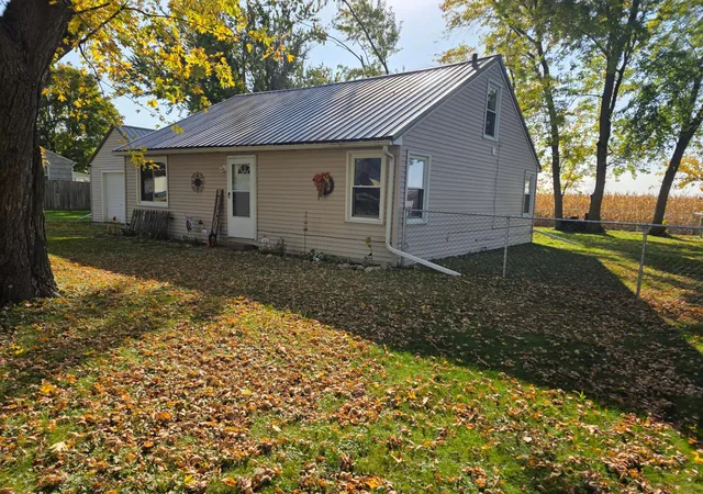 Single family home for sale at 1904 22nd Drive SW, Austin, MN 55912 | MLS# 7163962