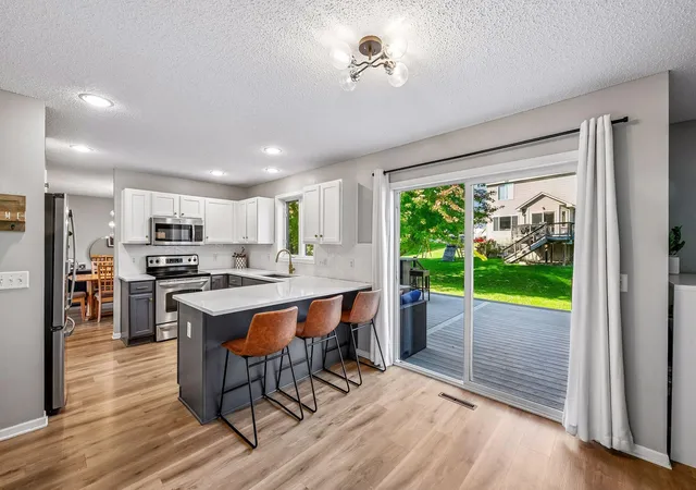 Photo 1 of Single family home for sale at 755 Riesgraf Rd, Carver, MN 55315 | MLS# 7163963 | Listing updated on 2026-10-23