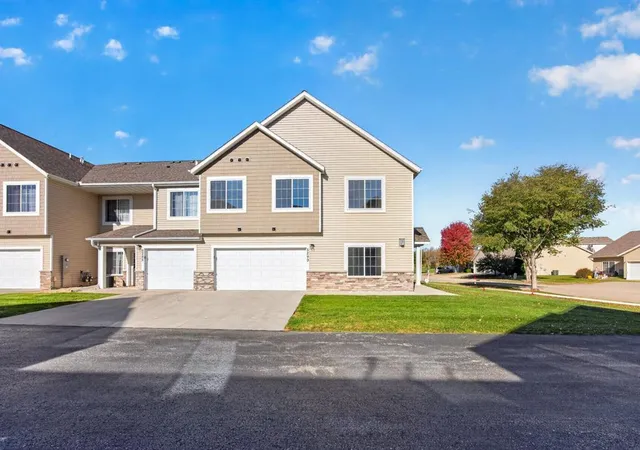 Photo 2 of Single family home for sale at 5299 Supalla Ct Nw, Rochester, MN 55901 | MLS# 7163979 | Listing updated on 2026-10-23