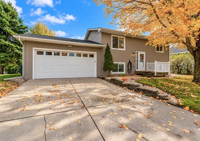 Photo 1 of Single family home for sale at 1930 Haughton Ave, North Mankato, MN 56003 | MLS# 7164020 | Listing updated on 2026-10-28