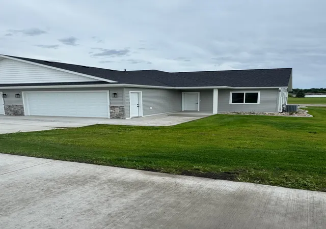 Photo 1 of Townhouse for sale at 1055 Village Ln, Detroit Lakes, MN 56501 | MLS# 7164026 | Listing updated on 2026-10-23