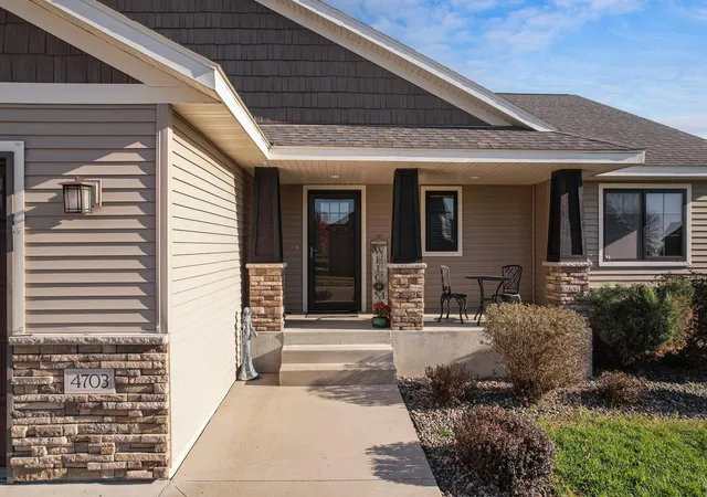 Photo 3 of Single family home for sale at 4703 2nd Street NE, Saint Cloud, MN 56304 | MLS# 7164049 | Listing updated on 2026-10-28