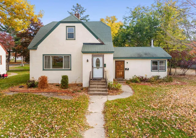 Single family home for sale at 234 Cypress St N, Cambridge, MN 55008 | MLS# 7164062