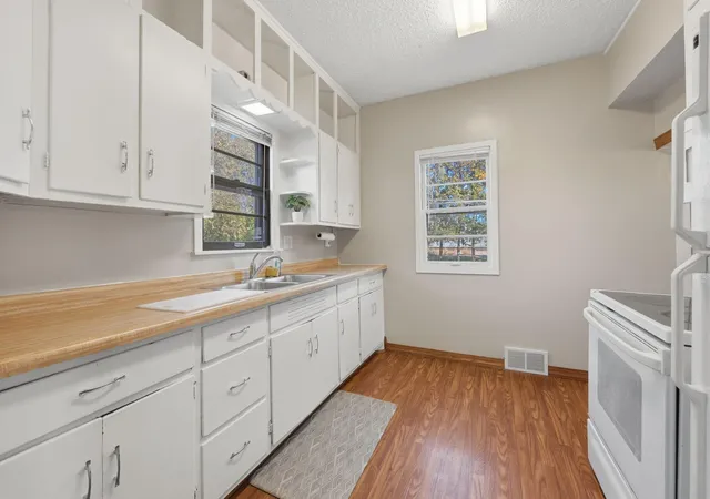 Photo 3 of House for sale at 529 2nd Street SE, Saint Cloud, MN 56304 | MLS# 7164086 | Listing updated on 2026-10-26
