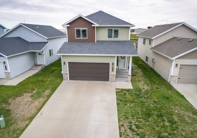 Single family home for sale at 1074 Highland Ln W, West Fargo, ND 58078 | MLS# 7164090