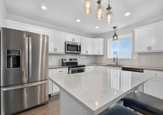 Photo 2 of Single family home for sale at 1074 Highland Ln W, West Fargo, ND 58078 | MLS# 7164090 | Listing updated on 2026-10-28