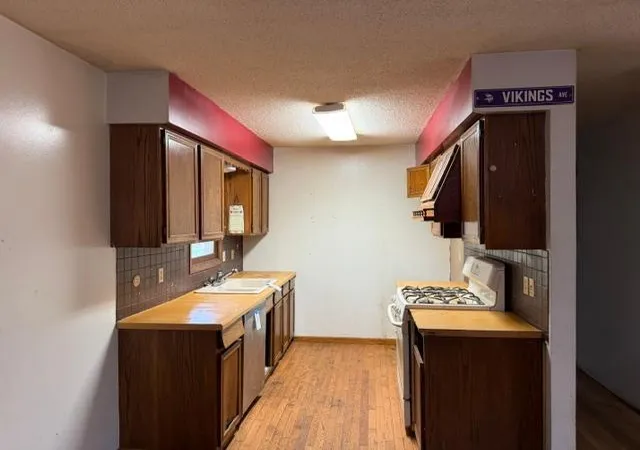 Photo 3 of Single family home for sale at 2575 130th Street W, Rosemount, MN 55068 | MLS# 7164108 | Listing updated on 2026-10-23