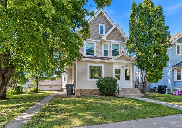 Photo 1 of Multi family home for sale at 722 N Broad St, Mankato, MN 56001 | MLS# 7164120 | Listing updated on 2026-10-29