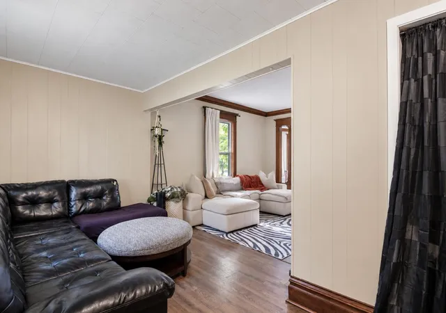 Photo 2 of House for sale at 722 N Broad St, Mankato, MN 56001 | MLS# 7164120 | Listing updated on 2026-10-29