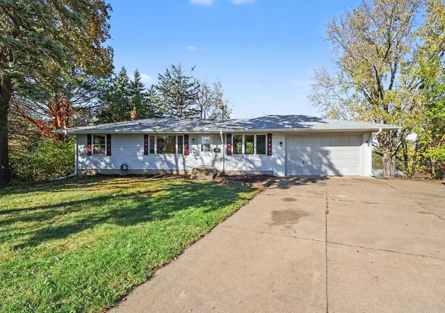 Photo 1 of Single family home for sale at 7286 Clay Ave E, Inver Grove Heights, MN 55076 | MLS# 7164121 | Listing updated on 2026-10-28