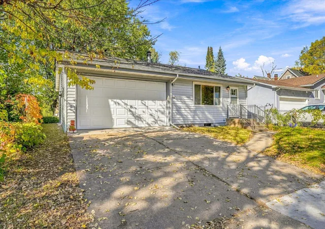 Photo 1 of Single family home for sale at 711 5th Avenue Se, Minneapolis, MN 55414 | MLS# 7164140 | Listing updated on 2026-10-23