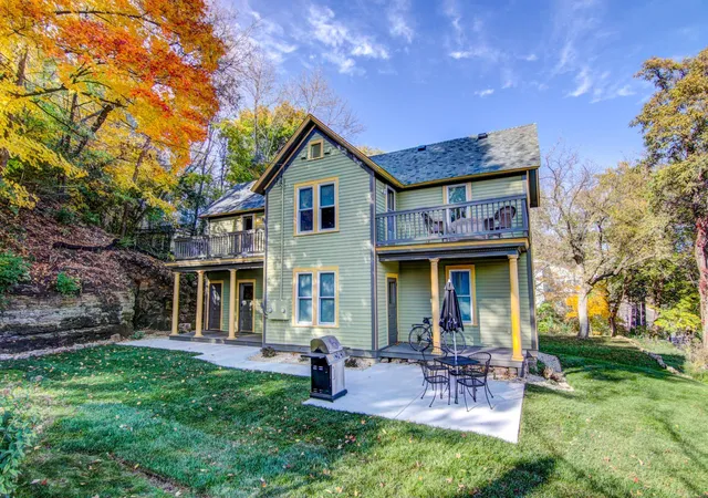Photo 2 of House for sale at 520 Main St N, Stillwater, MN 55082 | MLS# 7164143 | Listing updated on 2026-10-28