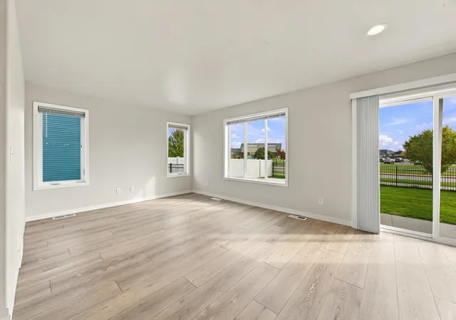 Photo 4 of Single family home for sale at 2528 N Pond Dr E, West Fargo, ND 58078 | MLS# 7164245 | Listing updated on 2026-10-24