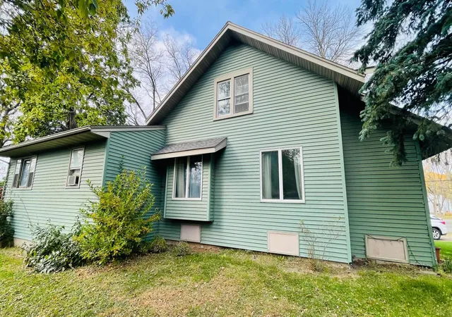Photo 2 of Single family home for sale at 102 1st Avenue SE, Geneva, MN 56035 | MLS# 7164253 | Listing updated on 2026-10-24