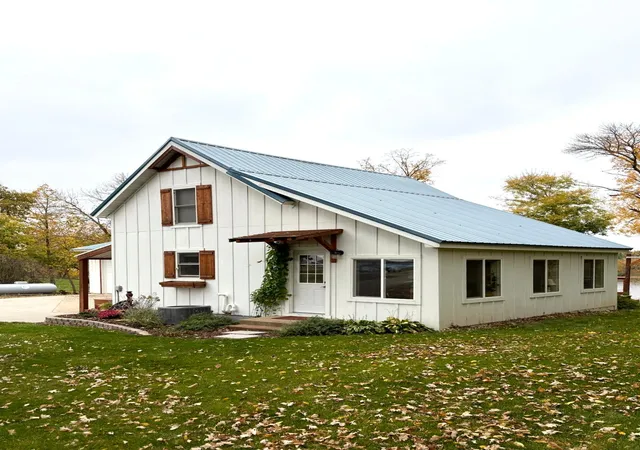 Photo 2 of Single family home for sale at 47140 374th Avenue, Frazee, MN 56544 | MLS# 7164356 | Listing updated on 2026-10-30