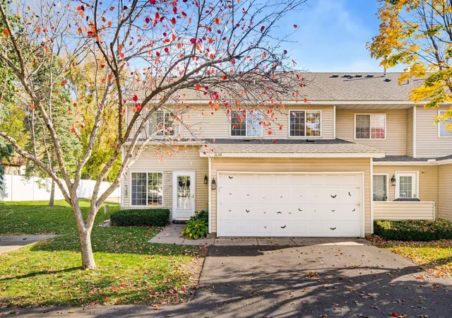 Photo 2 of Single family home for sale at 2260 Williams Dr, Burnsville, MN 55337 | MLS# 7164405 | Listing updated on 2026-10-27