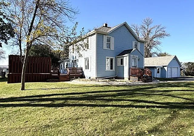 Photo 1 of Single family home for sale at 808 5th Street Nw, Pipestone, MN 56164 | MLS# 7164411 | Listing updated on 2026-10-28