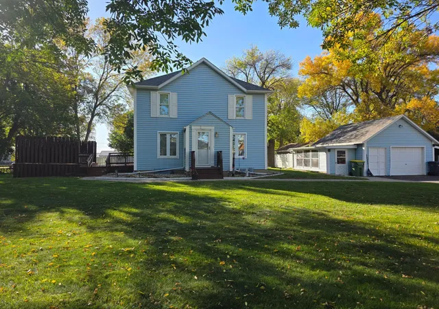 Photo 1 of Single family home for sale at 808 5th Street NW, Pipestone, MN 56164 | MLS# 7164411 | Listing updated on 2026-10-28