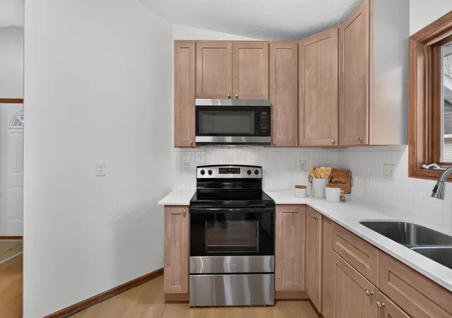 Photo 2 of Single family home for sale at 1272 Westbrook Cir, Alexandria, MN 56308 | MLS# 7164412 | Listing updated on 2026-10-29