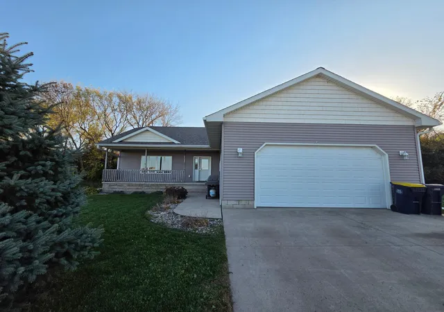 Single family home for sale at 2327 Lake Ave, New Ulm, MN 56073 | MLS# 7164437