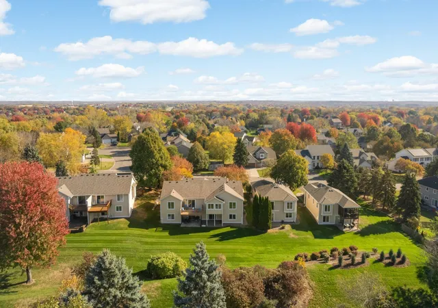 Photo 1 of Single family home for sale at 808 Winterberry Dr, Saint Paul, MN 55125 | MLS# 7164488 | Listing updated on 2026-10-28